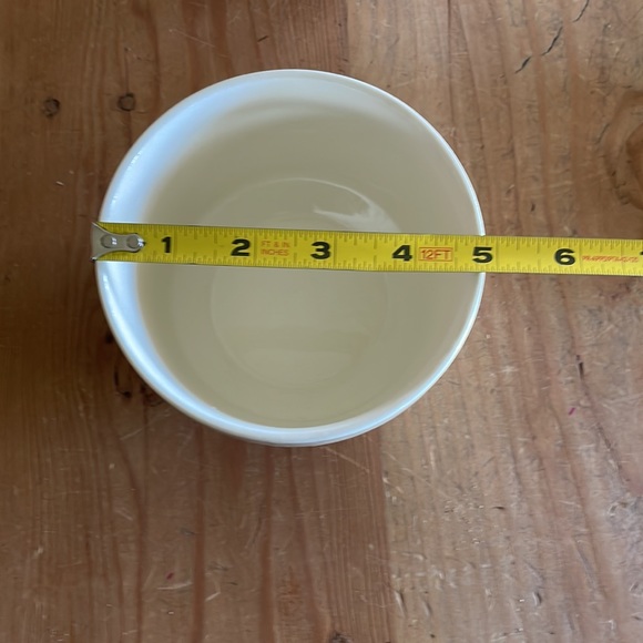 Three Vintage USA Pottery Bowls - Picture 8 of 11